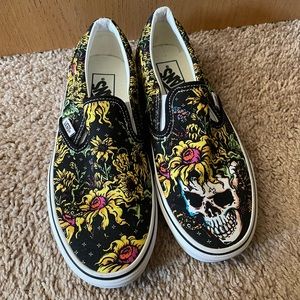 vans sunflower skull shoes. Basically brand new